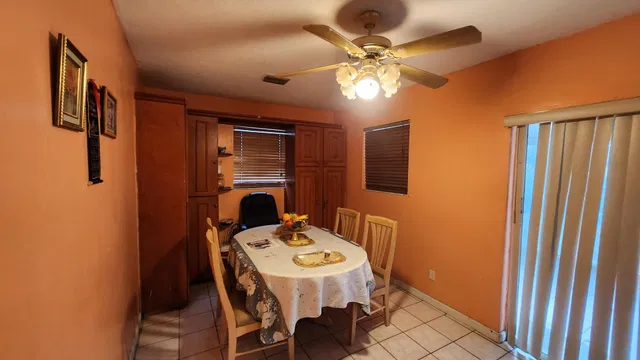 Residence photo 2