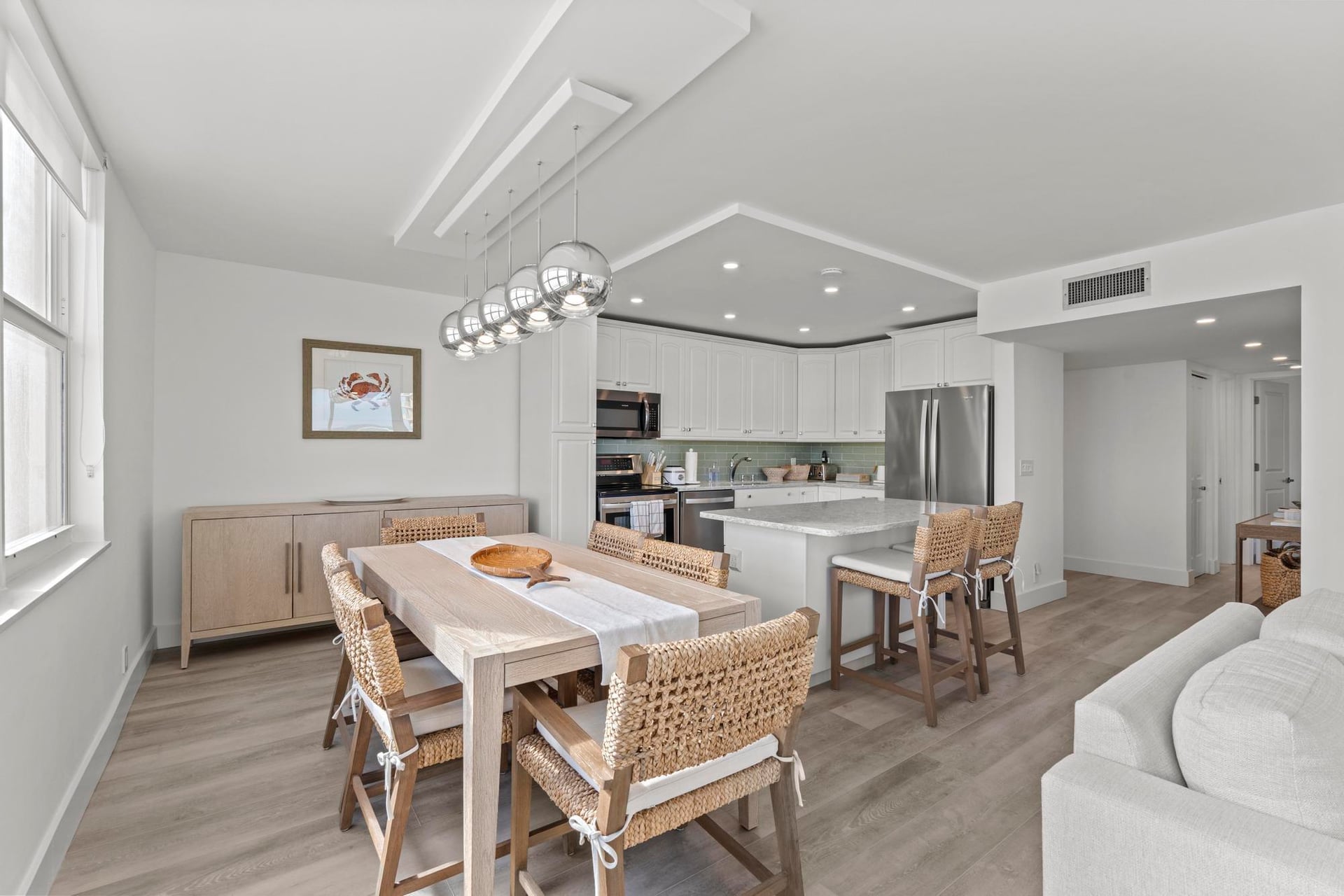 Aquarius Condominium Unit 306 photo 11
