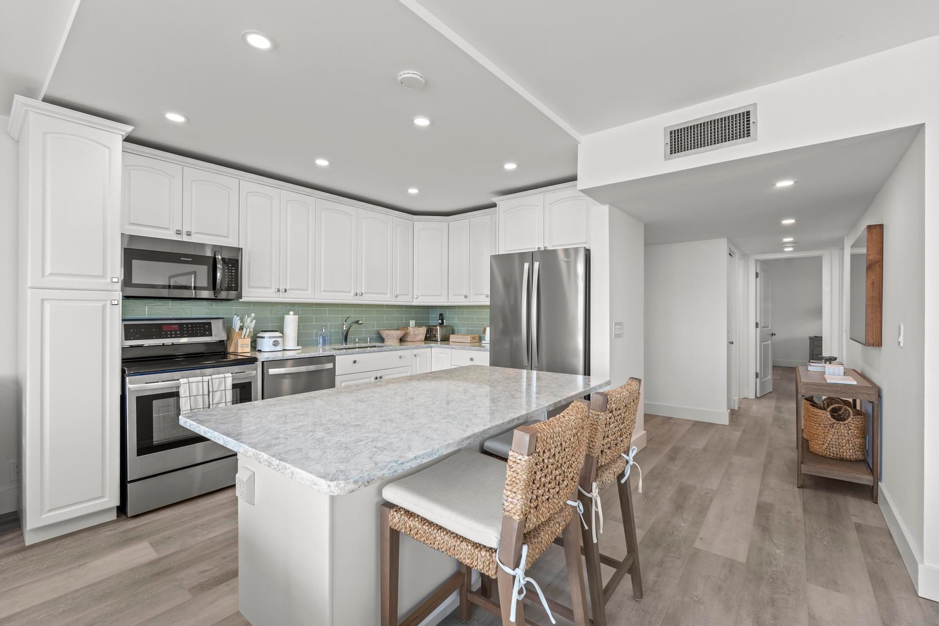Aquarius Condominium Unit 306 photo 19