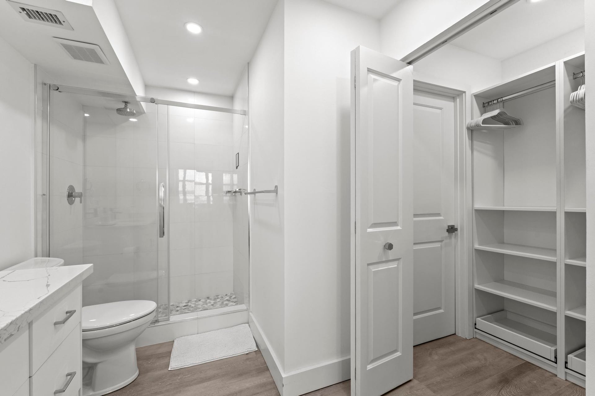 Aquarius Condominium Unit 306 photo 28