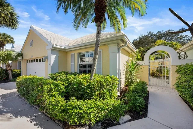 PGA National Palm Beach Gardens Residence photo 26