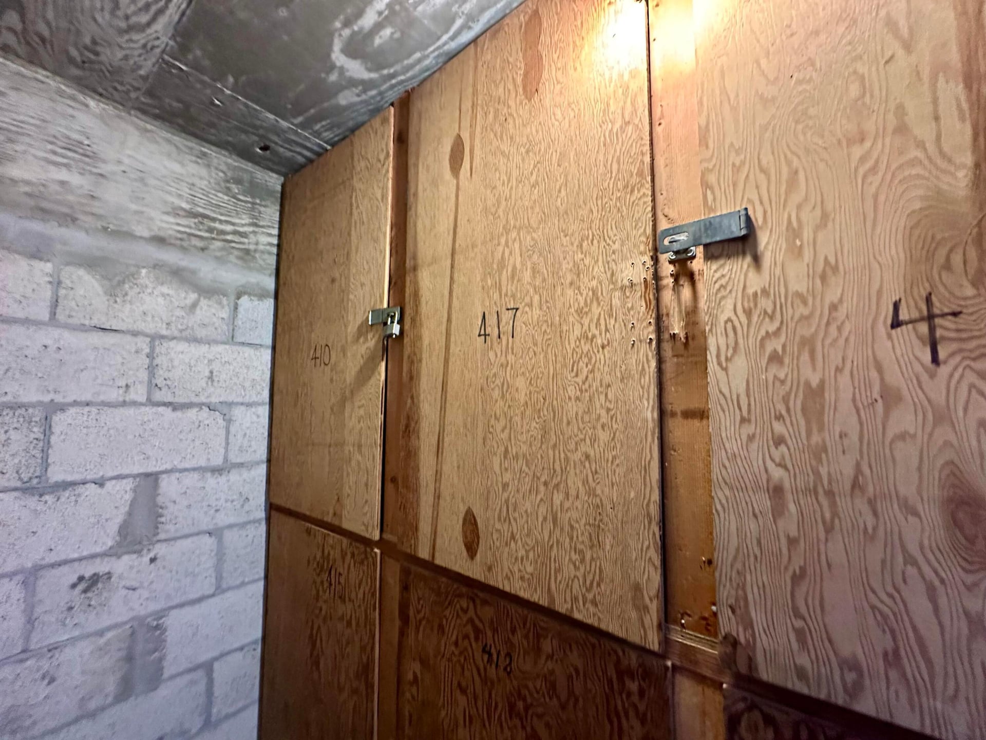 Unit 417 photo 37
