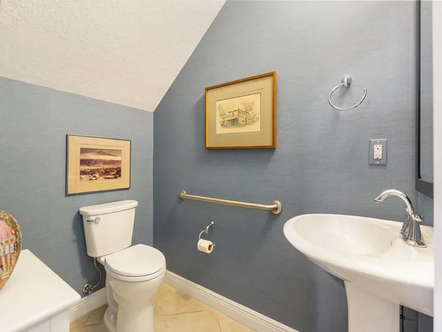 Villas on Antique Row Residence photo 23
