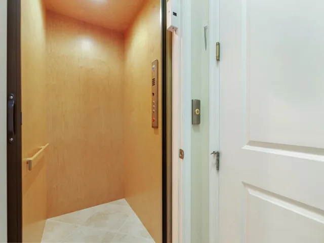 Villas on Antique Row Residence photo 24