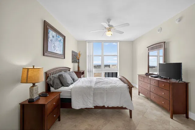 CityPlace South Tower Unit 1618 photo 17