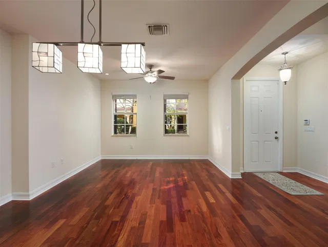 Canterbury Place Residence photo 2