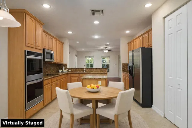 Canterbury Place Residence photo 5