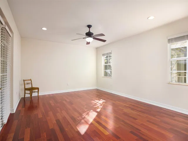 Canterbury Place Residence photo 9