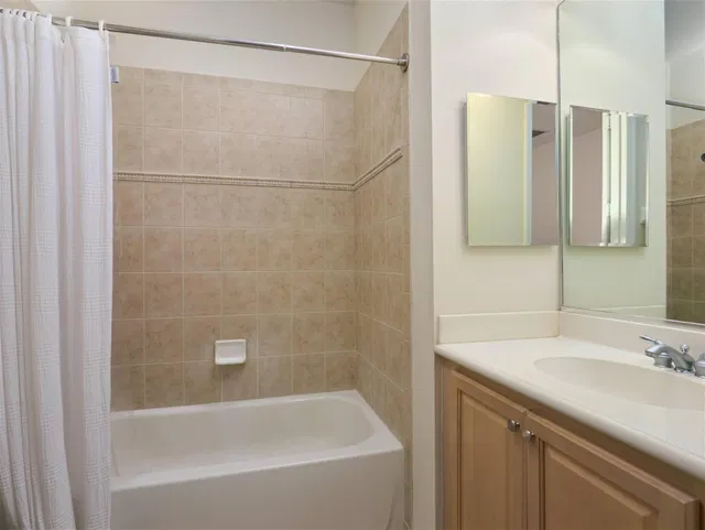 Canterbury Place Residence photo 15