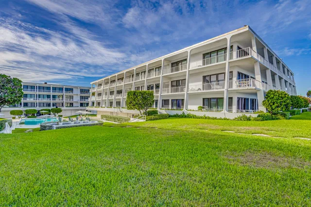 South Palm Beach Unit 305n and C11 photo 38