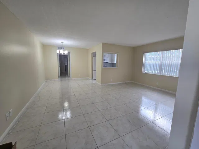 Residence photo 10
