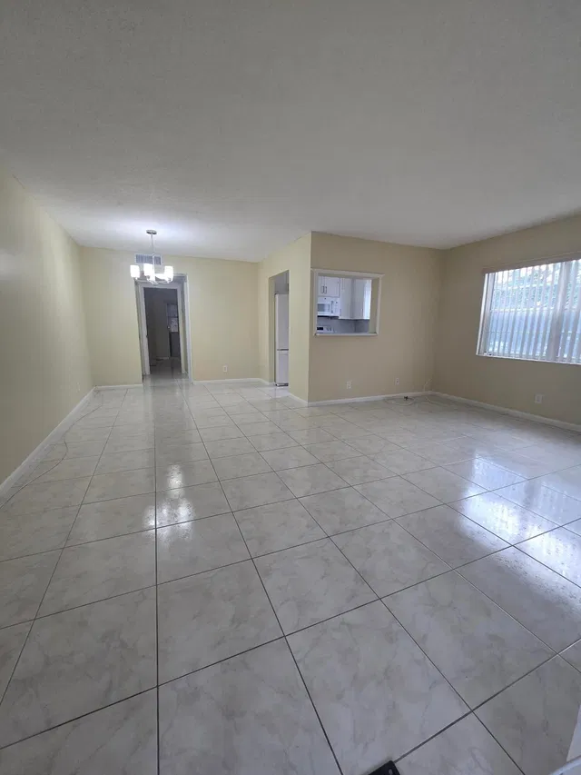Residence photo 11