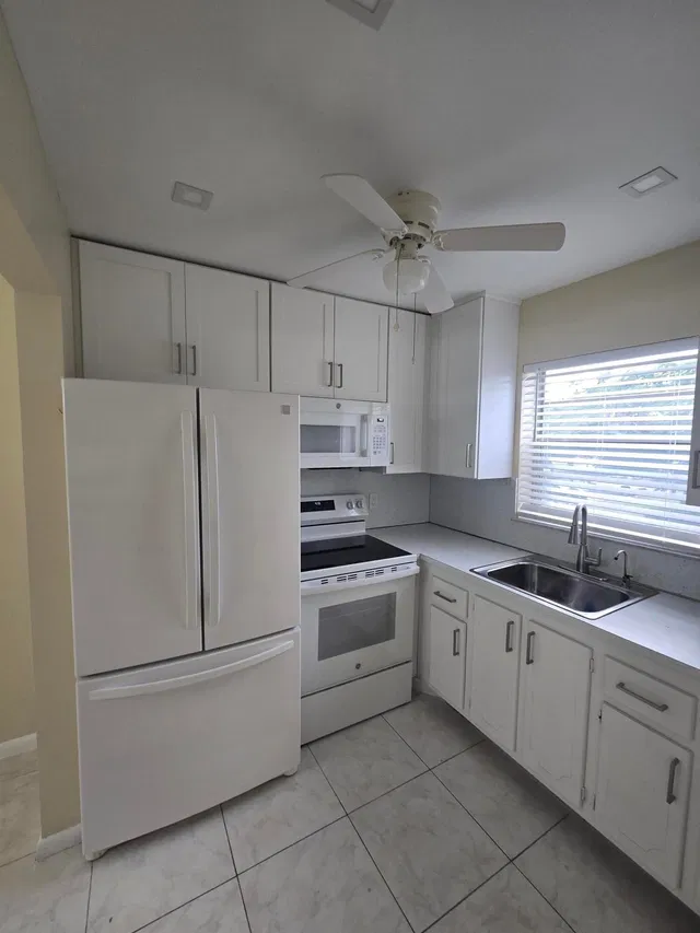 Residence photo 14