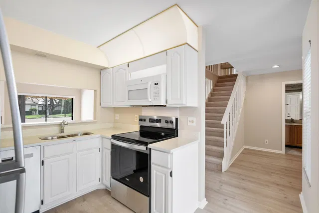 PGA National Palm Beach Gardens Residence photo 24
