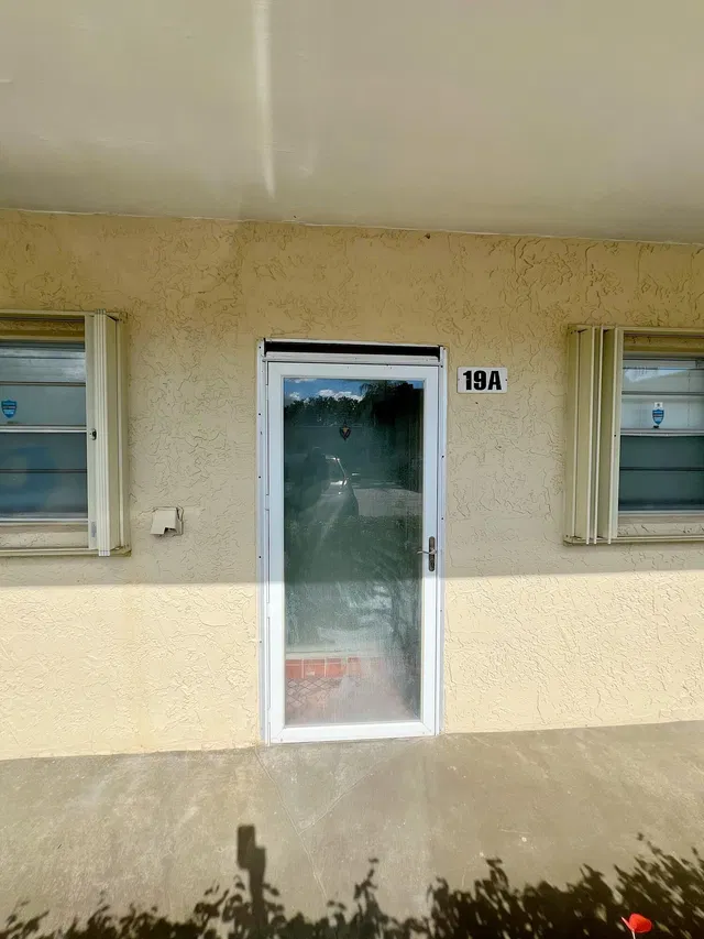 Unit 19a photo 3