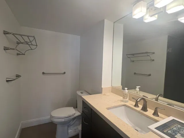 Singer Island Unit 607 photo 19