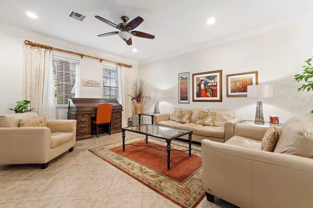 Canterbury Place Residence photo 15