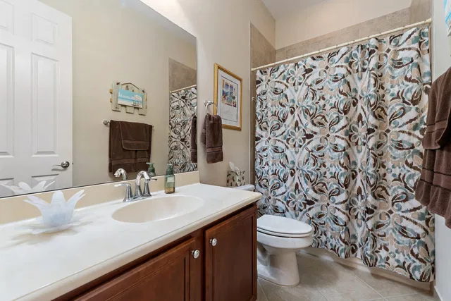 Canterbury Place Residence photo 44