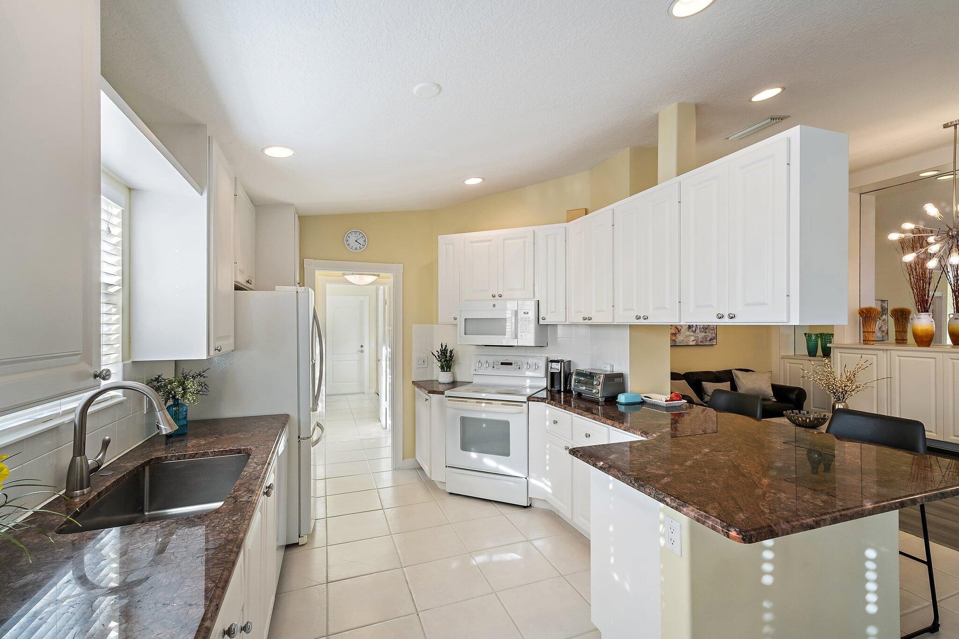 Residence photo 4