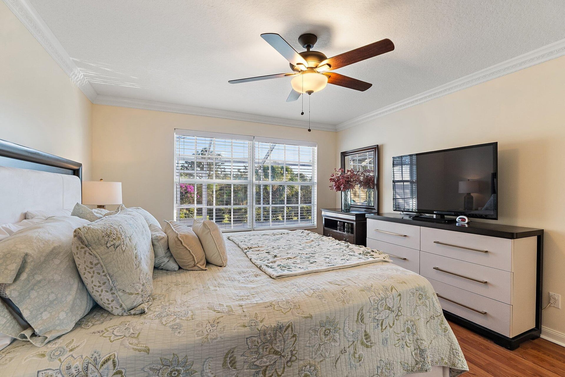 Residence photo 16