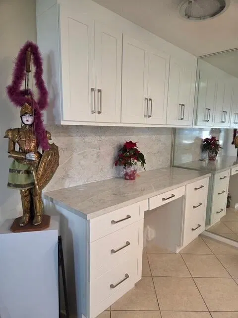 Unit 111 photo 8
