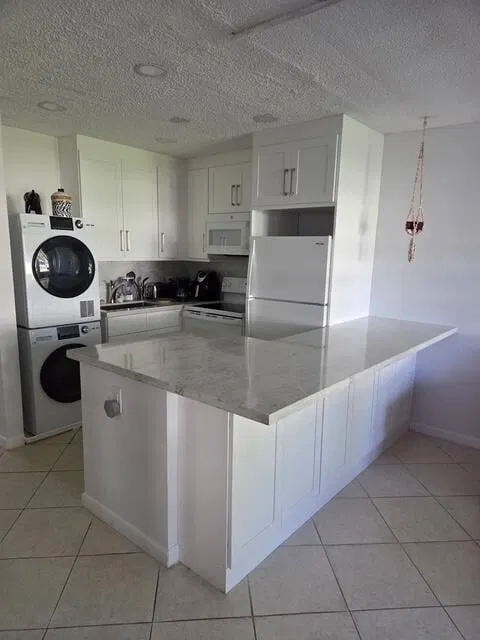 Unit 111 photo 10