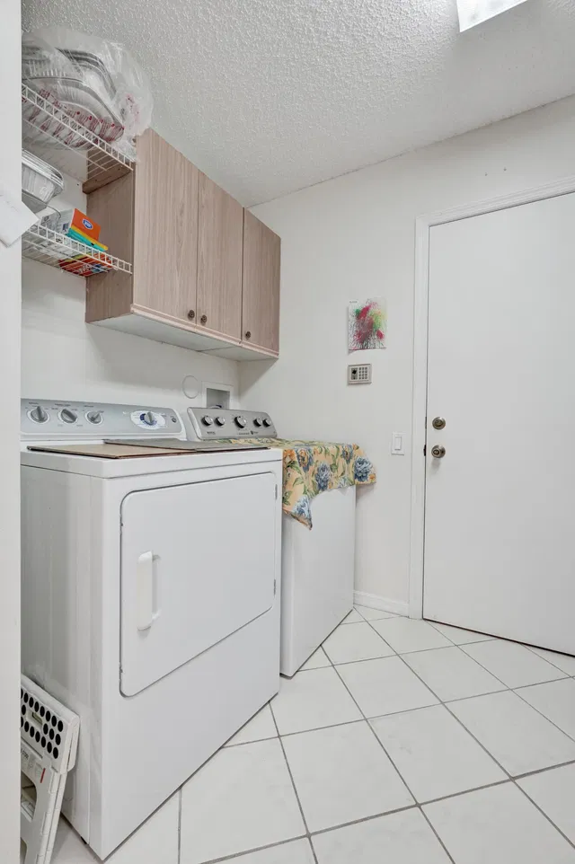 Residence photo 11