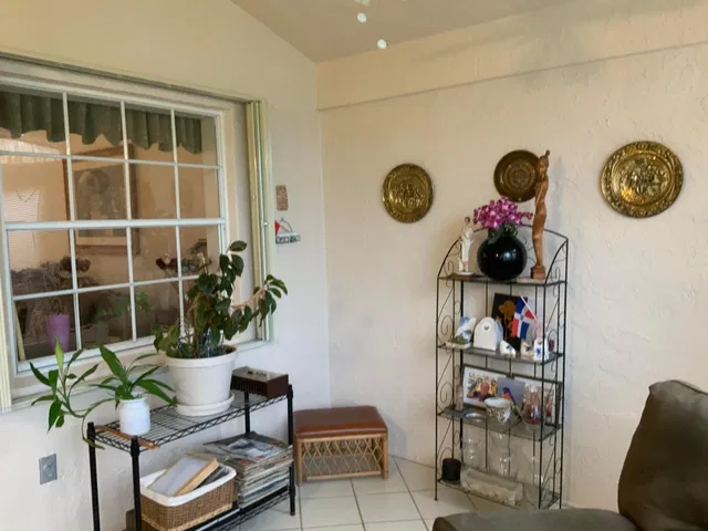 Residence photo 24