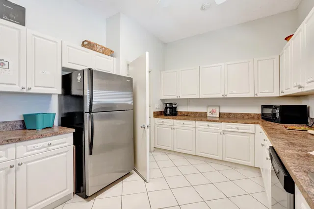Residence photo 43