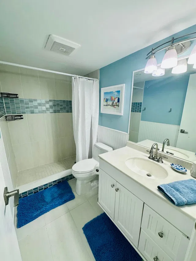 Unit 301 photo 47