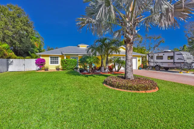 Rocky Point Residence photo 8