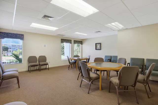 Unit 315 photo 20