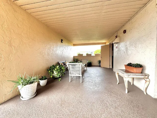Unit 315 photo 34