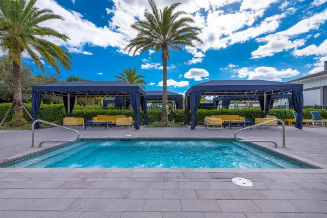 Boca Bridges Residence photo 42