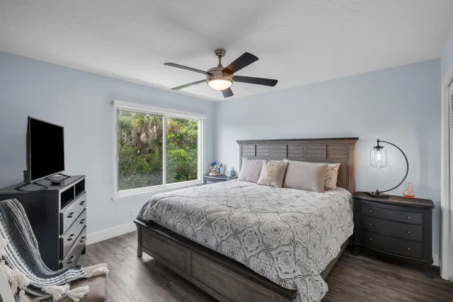 Residence photo 32