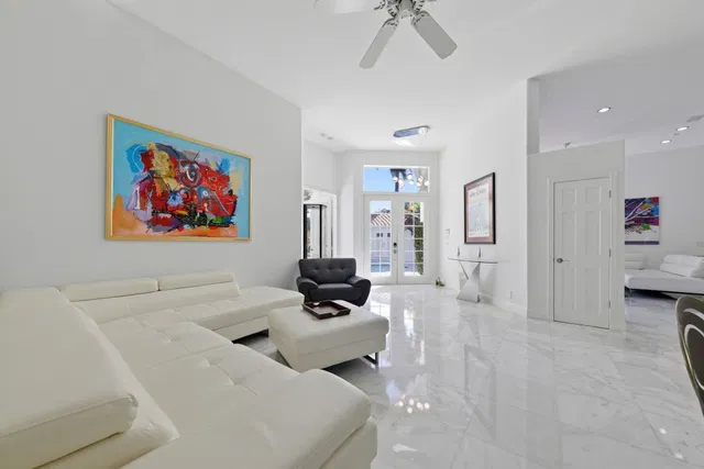 Boca Isles Residence photo 9