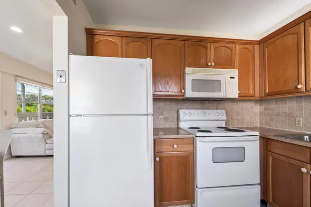 Residence photo 5