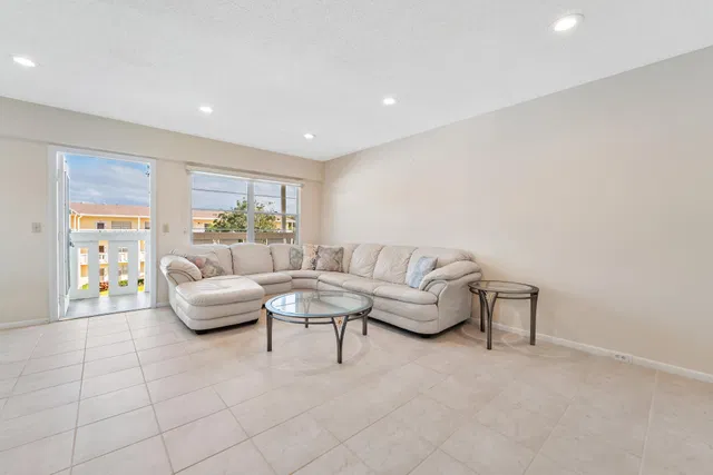 Residence photo 7