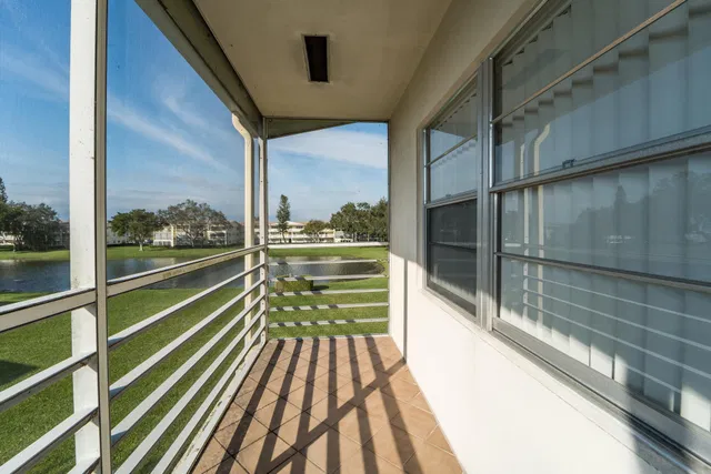 Residence photo 20