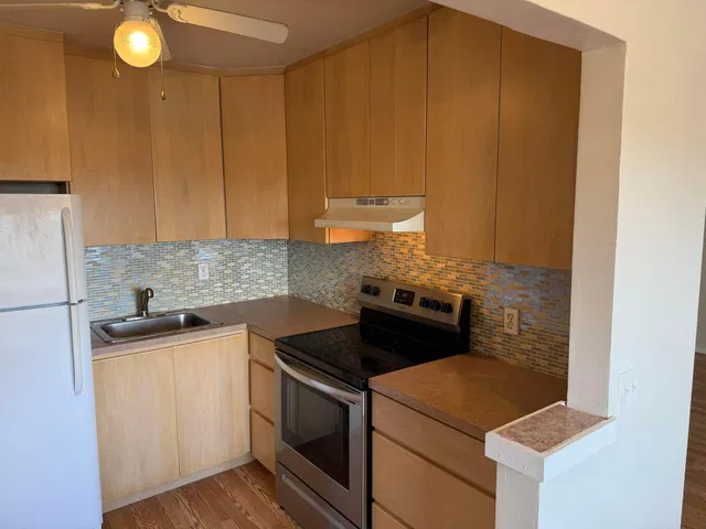 Unit 312 photo 2