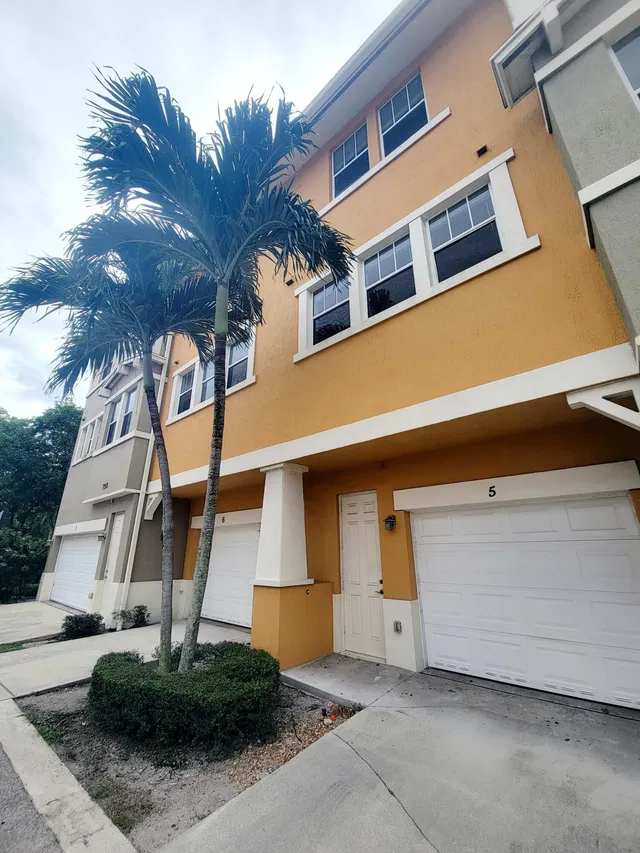 Cityside West Palm Beach Unit 5 photo 6