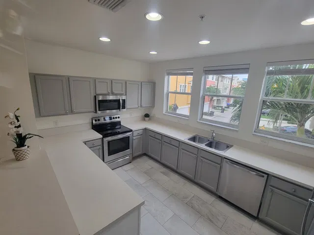 Cityside West Palm Beach Unit 5 photo 18