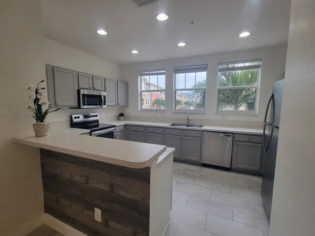 Cityside West Palm Beach Unit 5 photo 39