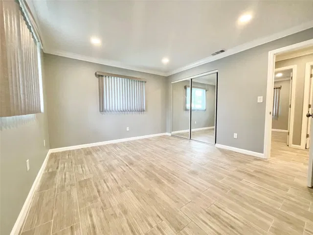 Residence photo 5