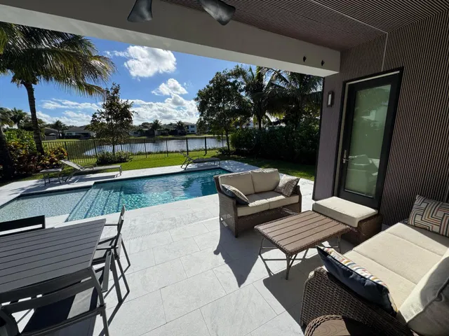 Boca Bridges Residence photo 30