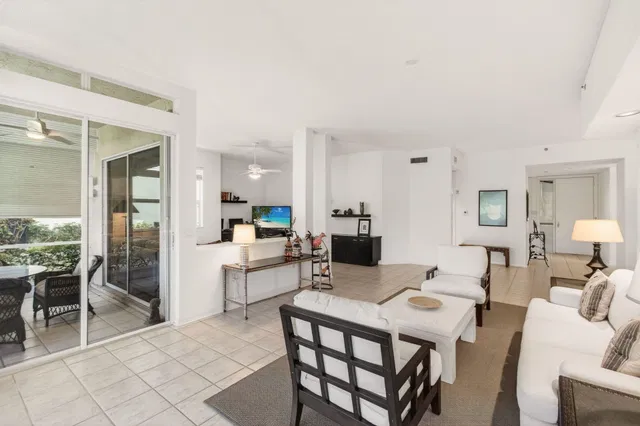 Unit 1304 photo 23