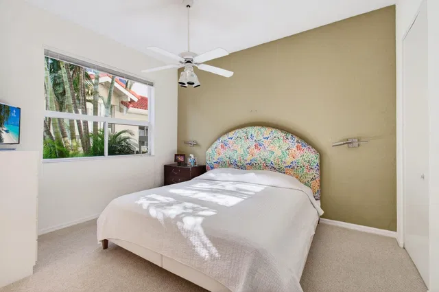 Unit 1304 photo 41