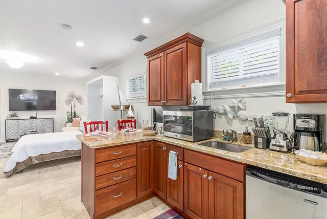 Residence photo 83