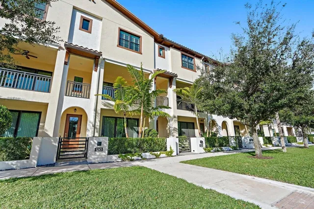 Alton Homes Palm Beach Gardens Residence photo 33