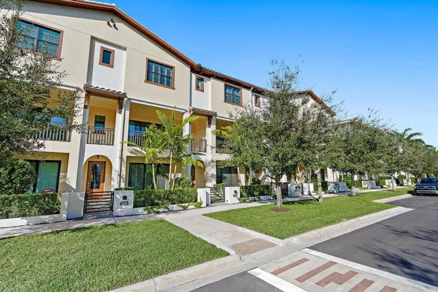 Alton Homes Palm Beach Gardens Residence photo 35